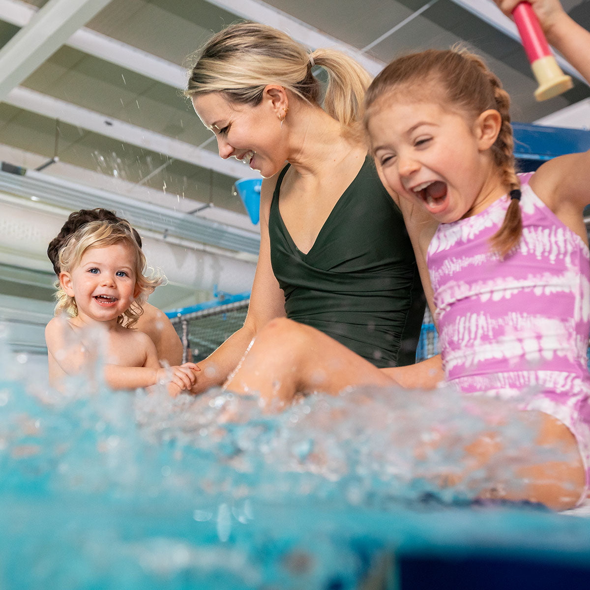 How to Keep Your Child Warm in a Swimming Pool: A Parent's Guide to Cold Pools and Swimming Lessons