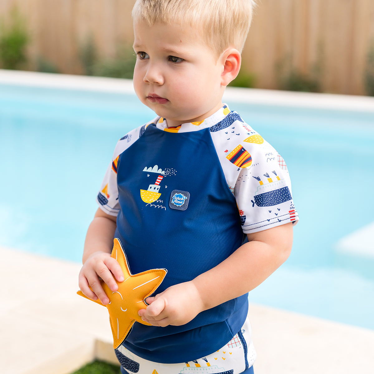 Rash Tops: What are they & 5 Reasons you should consider a Rash Top for Swimming Blog