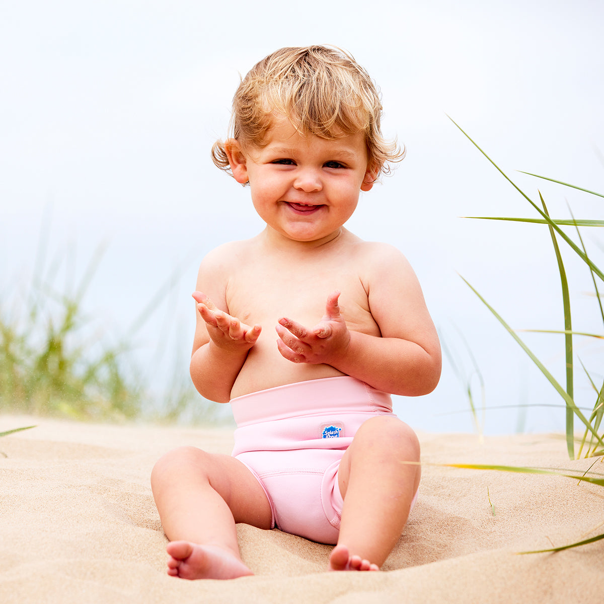 Guru Reviews Emma & Eva: UV Rash Top, Sun Hat & Happy Nappy