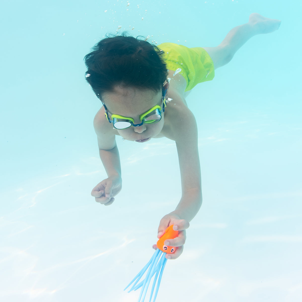 Toddler Splash Jammers™, Rash Vest & Dive Toy Bundle