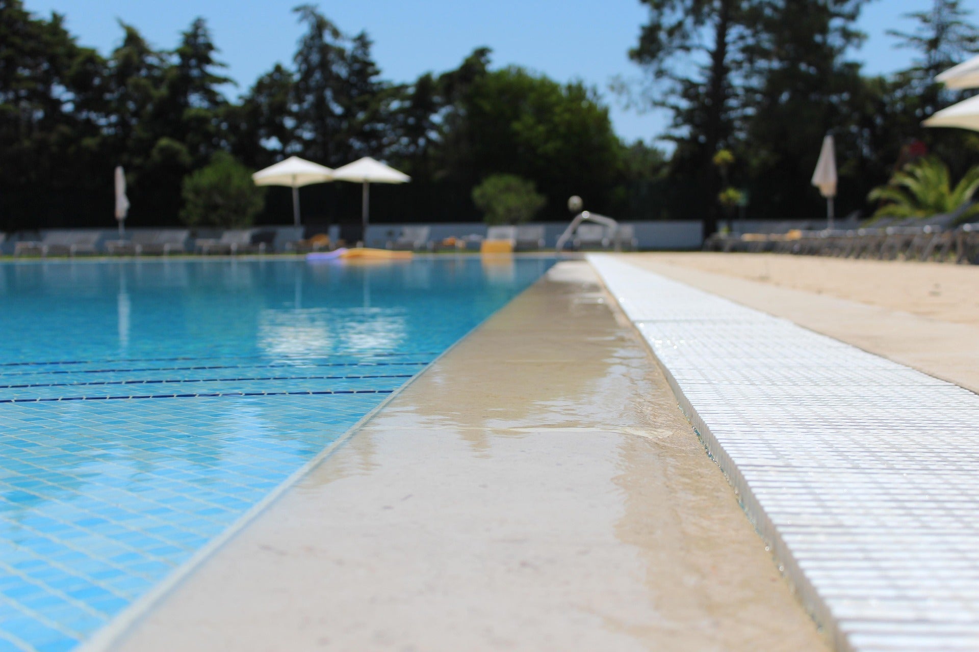 Do You Remember These 10 Nostalgic Things from Childhood Swimming?