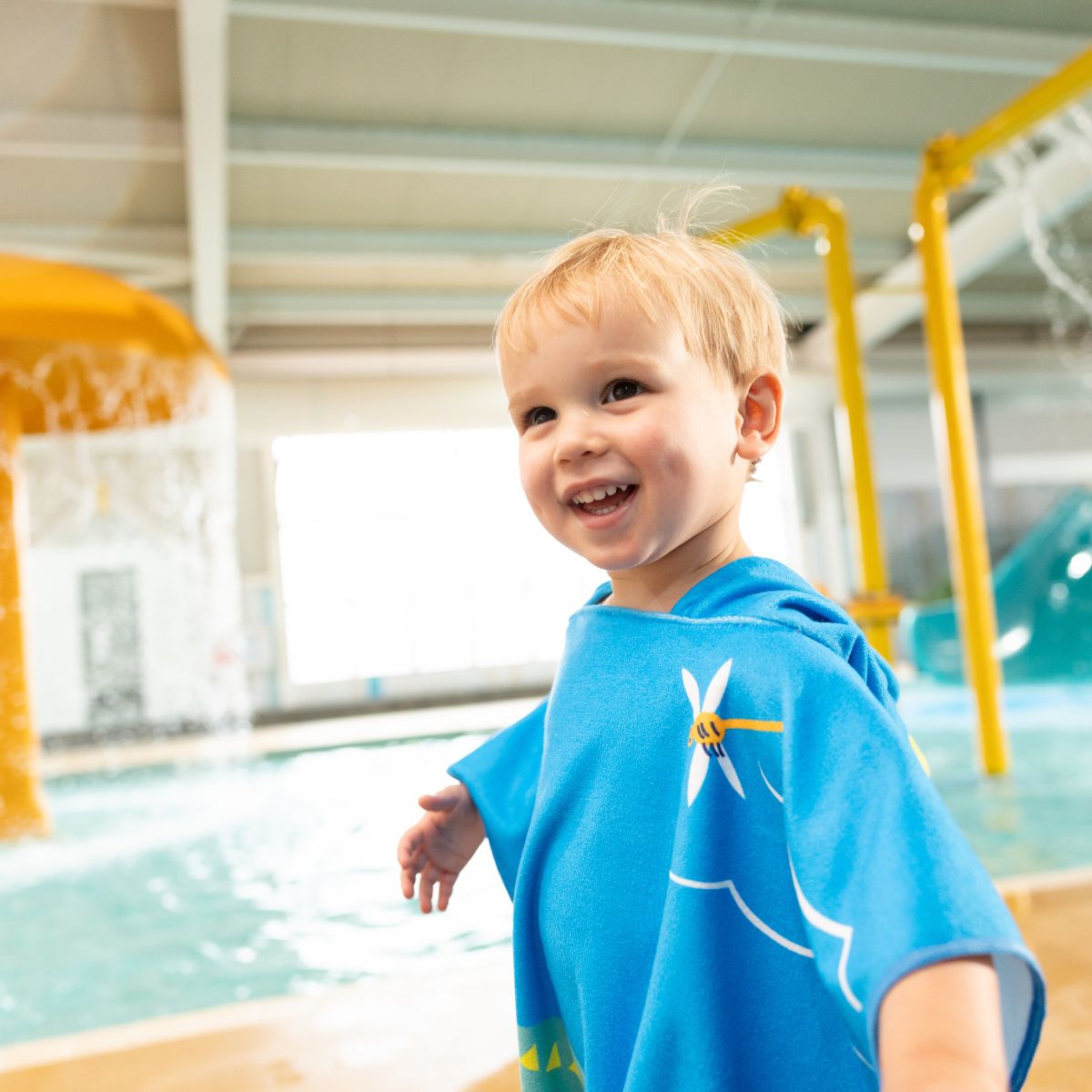 Poncho de bain crocodile des marais